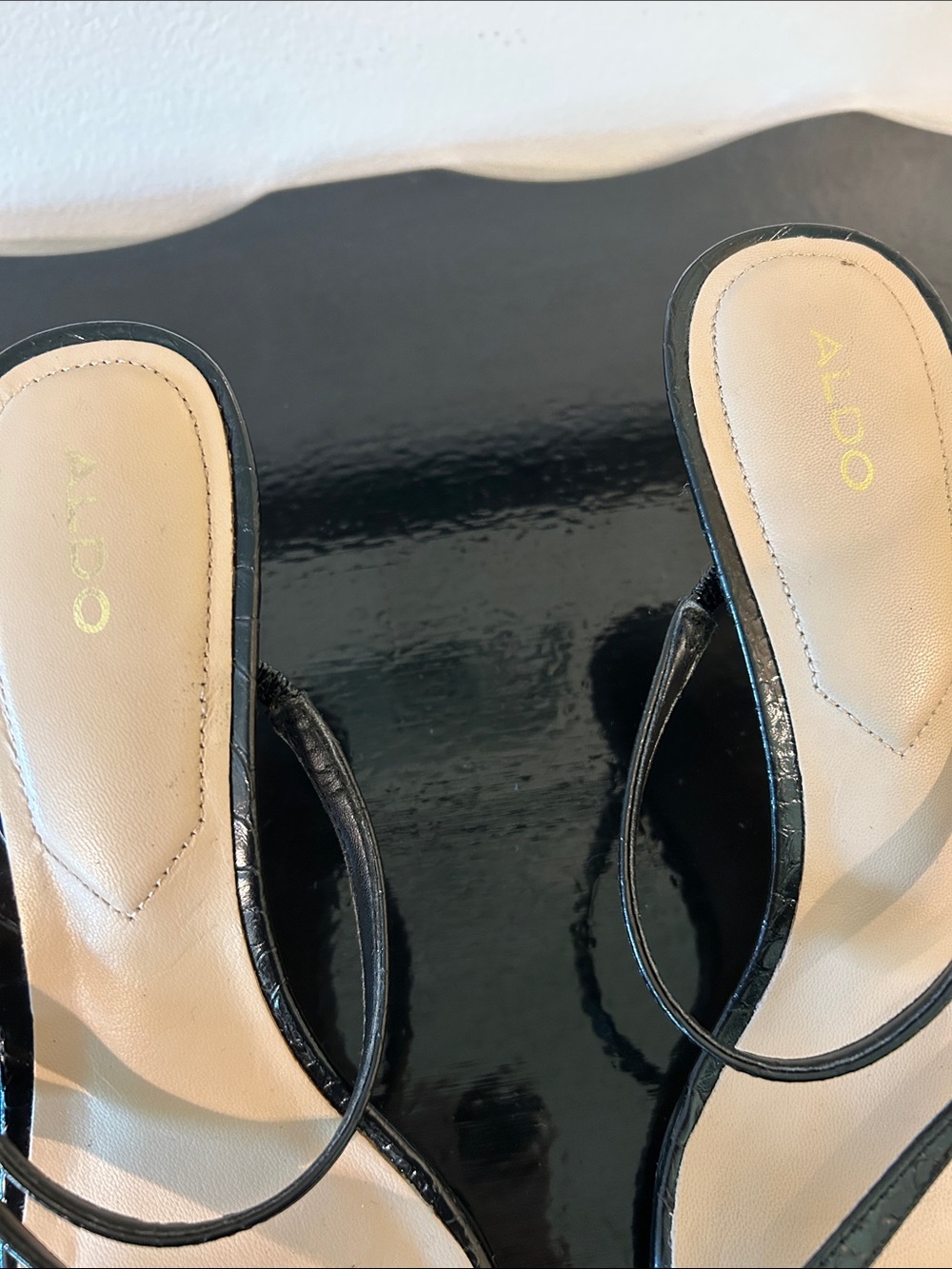 Aldo Black Strappy Slide Sandals Kitten Heels Size 8 - Picture 3 of 7